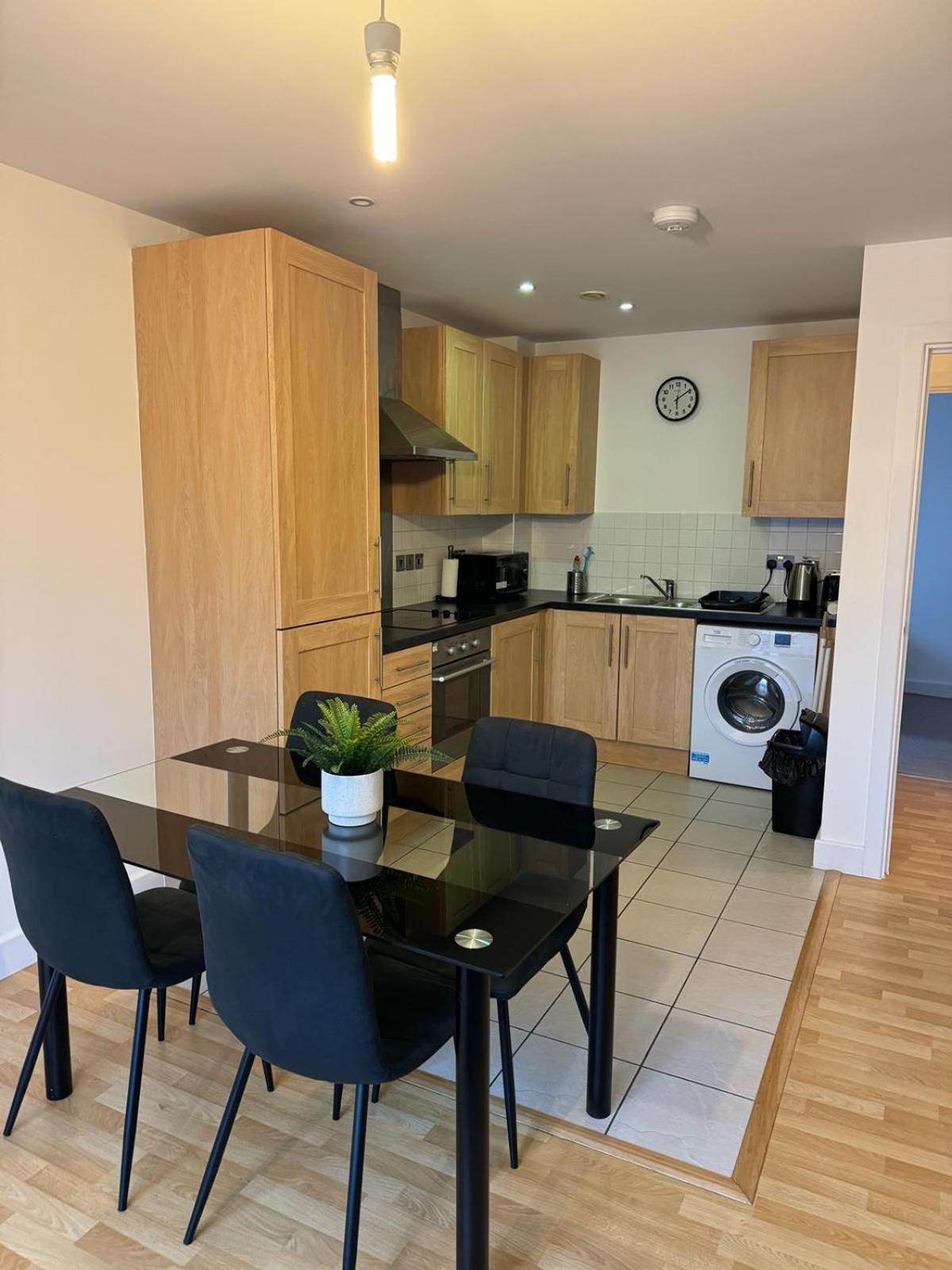 Spacious 2 Bedrooms Apartment In Stratford Londra Dış mekan fotoğraf